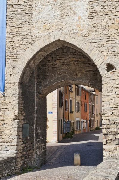 City Gate ที่ Cremieu ประเทศฝรั่งเศส — ภาพถ่ายสต็อก