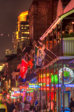 Bourbon street neon ışıkları