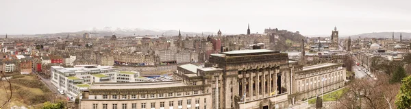 Панорамный вид на Эдинбург — стоковое фото