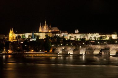 gece Prag