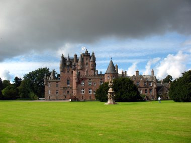 İskoçya olan Glamis Kalesi