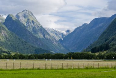 Norveç, güzel dağ manzarası