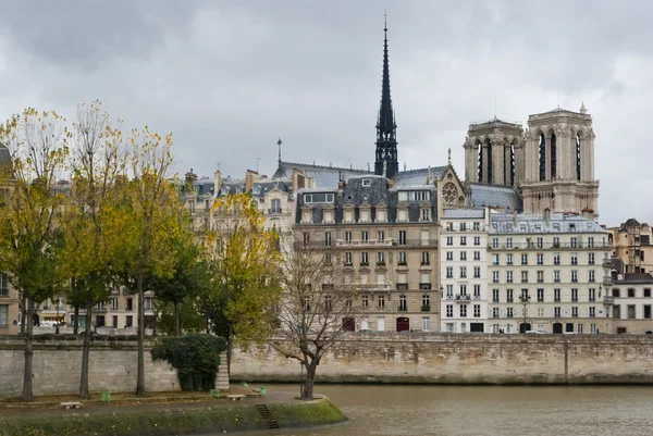 Sein Flussufer, Paris — Stockfoto