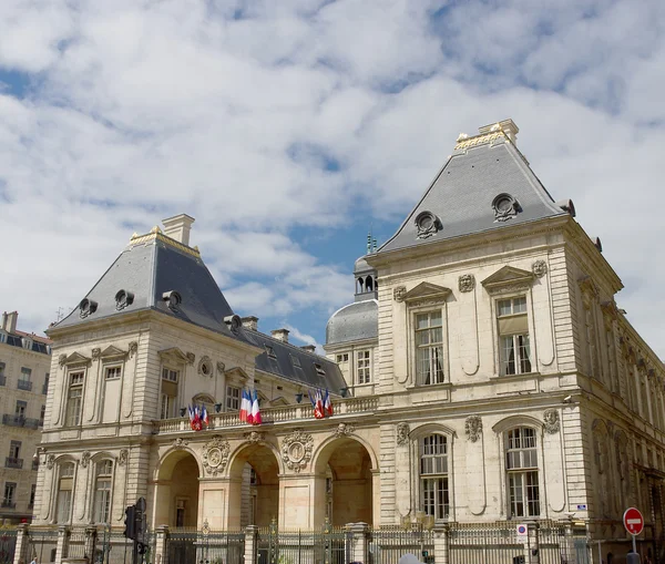 Câmara Municipal no centro histórico de Lyon (local da UNESCO), França — Fotografia de Stock