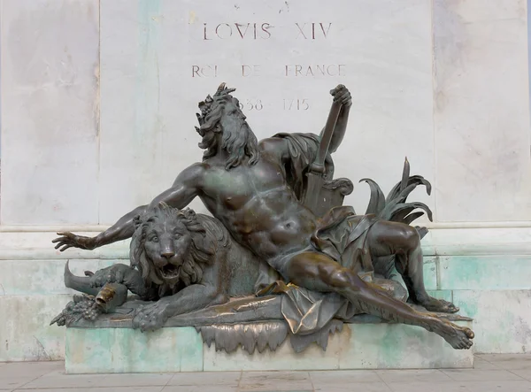 Alegorická socha řeky Rhôny. Lyon, Francie — Stock fotografie
