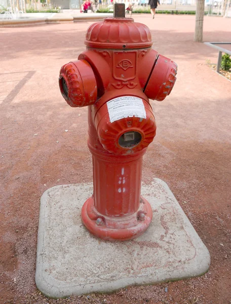 Červený požární hydrant — Stock fotografie