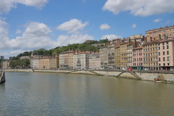 Old buildings on the quay of Saone river — Stock Photo, Image