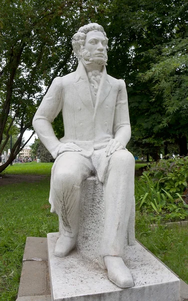 雕塑的俄国诗人亚历山大 · 普希金 — 图库照片