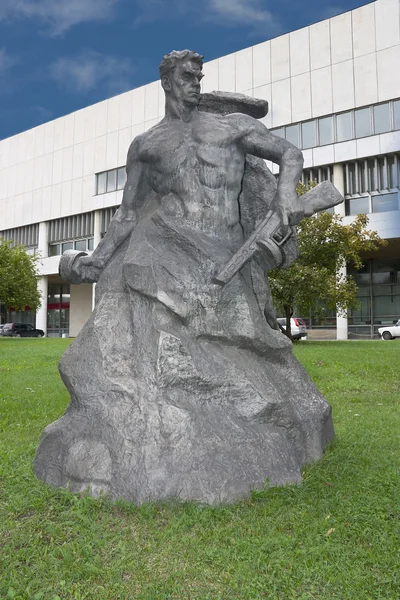Copia della scultura Die nell'ultimo fossato realizzato da Vuchetich — Foto Stock