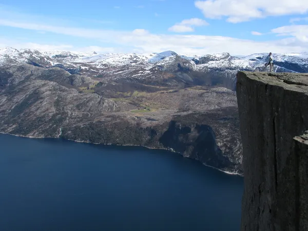 Kazatelna rock ve fjordu lysefjorden v Norsku — Stock fotografie