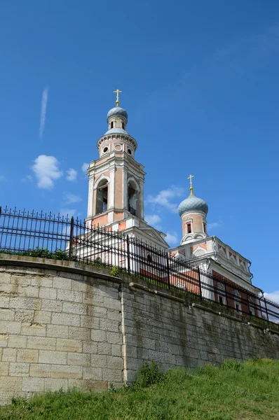 Antagandet kyrka i staden serpukhov — Stockfoto