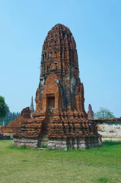 As ruínas de um templo antigo — Fotografia de Stock