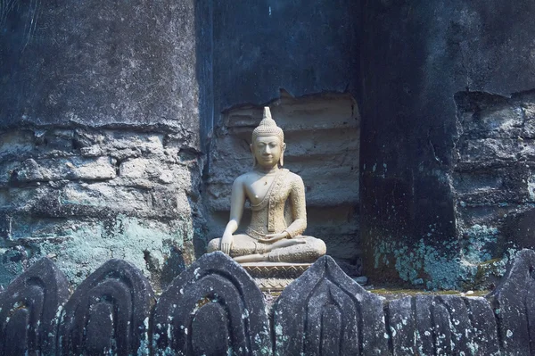 Bir Buda'nın heykelciği — Stok fotoğraf