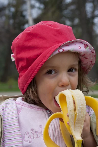 Эта банановая девчонка — стоковое фото