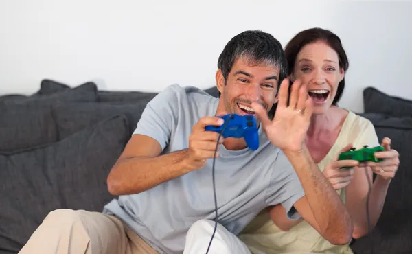 Laughing couple having fun — Stock Photo, Image