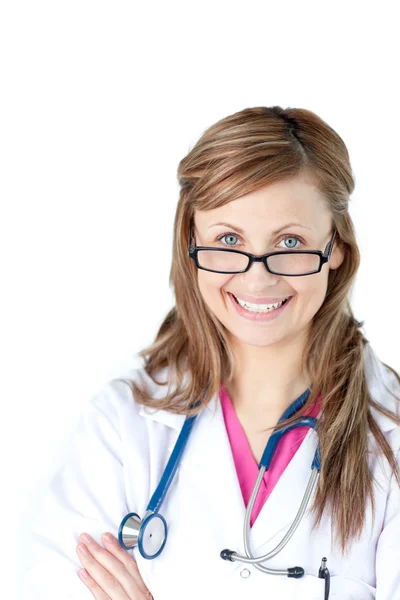 Portret charyzmatyczny kobiece kobieta lekarz w okularach — Zdjęcie stockowe
