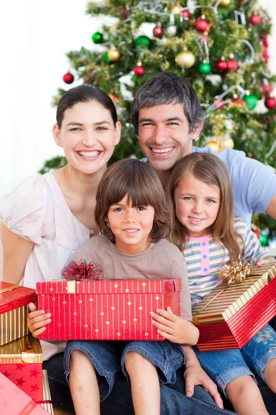 Portret rodziny Boże Narodzenie — Zdjęcie stockowe