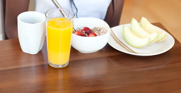 Healthy breakfast at table — Stock Photo, Image