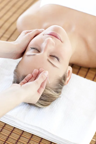 Bright woman having a head massage — Stock Photo, Image