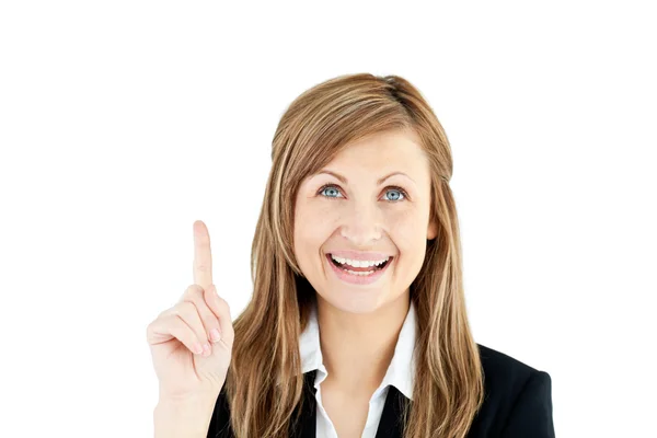 Смеющаяся деловая женщина с поднятым пальцем — стоковое фото
