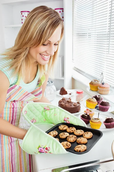 Charming woman baking in the kitchen — Stock Photo, Image