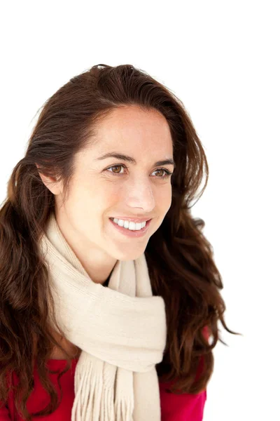 Mujer hispana sonriente usando una bufanda —  Fotos de Stock