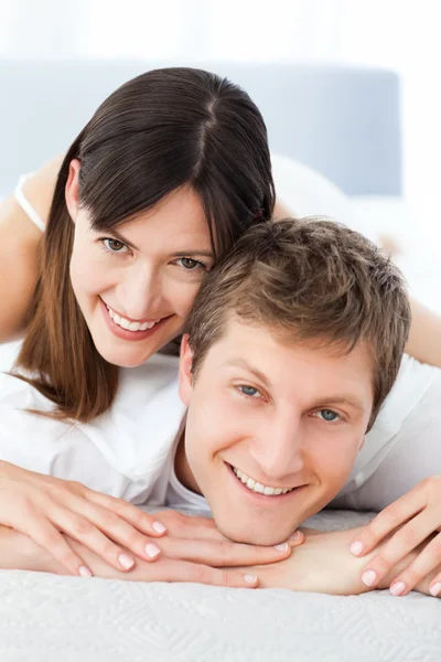 Cute lovers looking at the camera — Stock Photo, Image