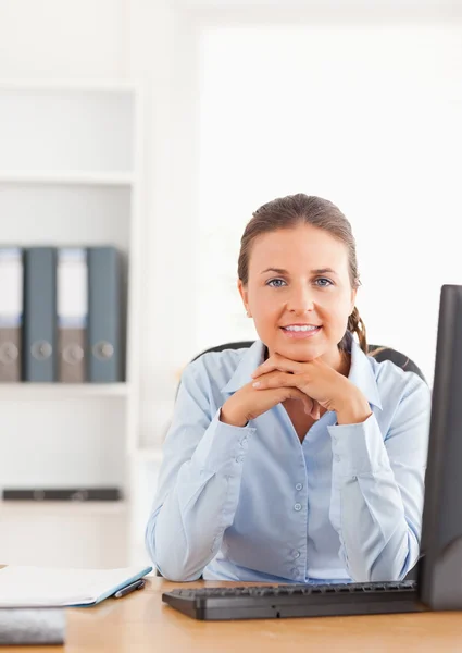 Office worker posing — Stock Photo, Image