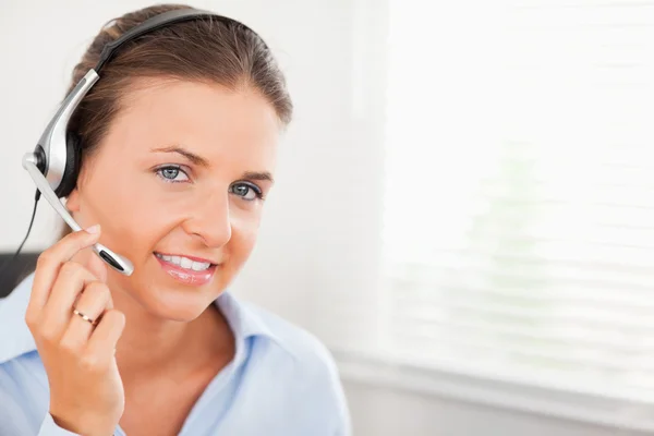 An operator using a headset — Stock Photo, Image