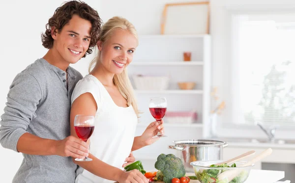 Couple having a glass of wine — Stock Photo, Image