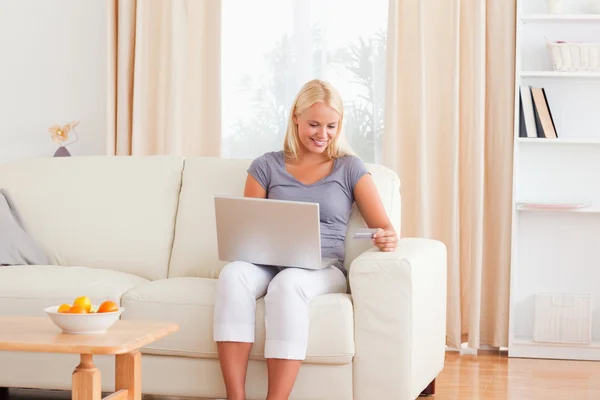 Calm woman shopping online — Stock Photo, Image