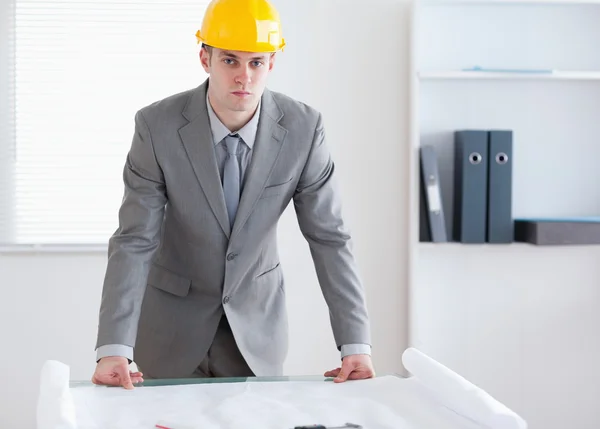 Serious looking architect — Stock Photo, Image