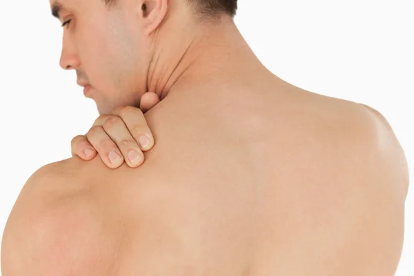 年轻男性与颈部疼痛 — 图库照片