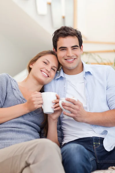 コーヒー飲むカップルの肖像画 — ストック写真