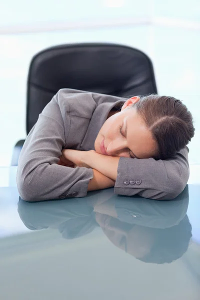Portrait of a tired businesswoman sleeping — Stock Photo, Image