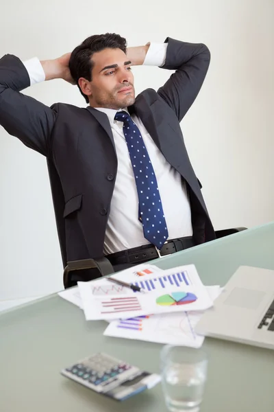 Portrait of a relaxed sales person — Stock Photo, Image