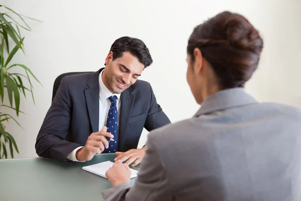 Manager interviewing a female applicant — Stock Photo, Image