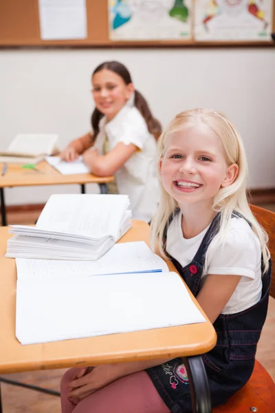Portrait of pupils smiling at the camera Royalty Free Stock Photos