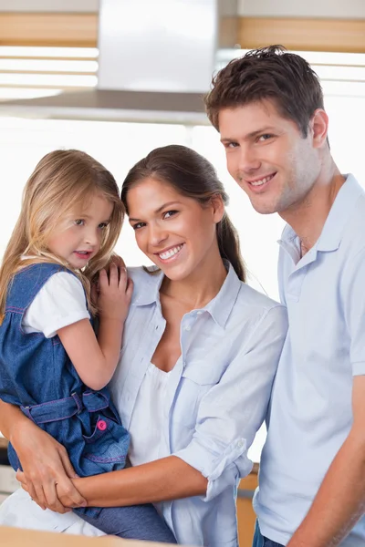 Portrait of a family posing — Stock Photo, Image