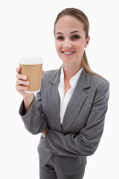 Bir paket servisi olan restoran kahve tutan bir iş kadını portresi — Stok fotoğraf