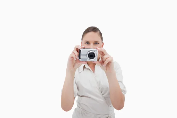 Empresária tirando uma foto — Fotografia de Stock