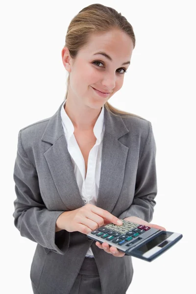 Pracownik banku z pocket calculator — Zdjęcie stockowe