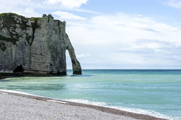 Etretat på den øvre Normandiet kyst i det nordlige Frankrig - Stock-foto