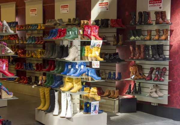 Tienda de zapatos —  Fotos de Stock