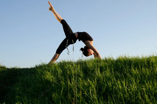 Kobieta od jogi. — Zdjęcie stockowe