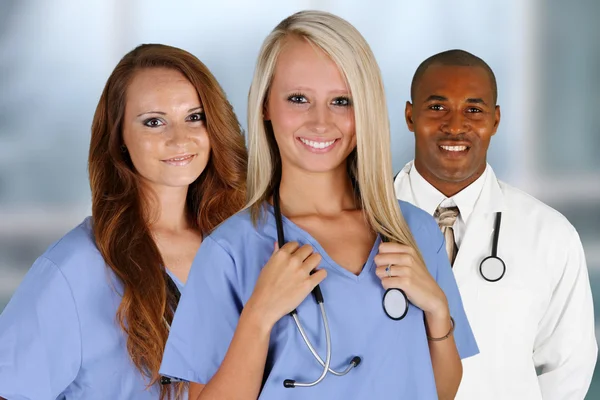 Médico e enfermeiros — Fotografia de Stock