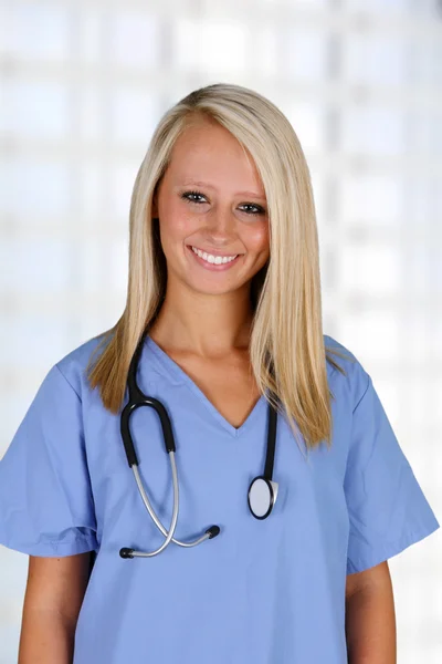 Женщина-медсестра — стоковое фото