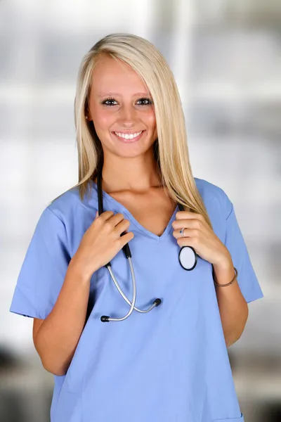 Kobieta pielęgniarka — Zdjęcie stockowe
