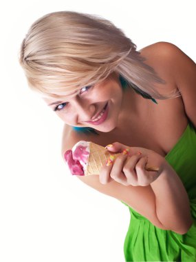 kadın dondurma ile