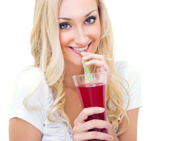 Jonge vrouw drinken limonade, studio-opname — Stockfoto
